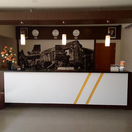 Hotel Wisata Baru Serang Esterno foto