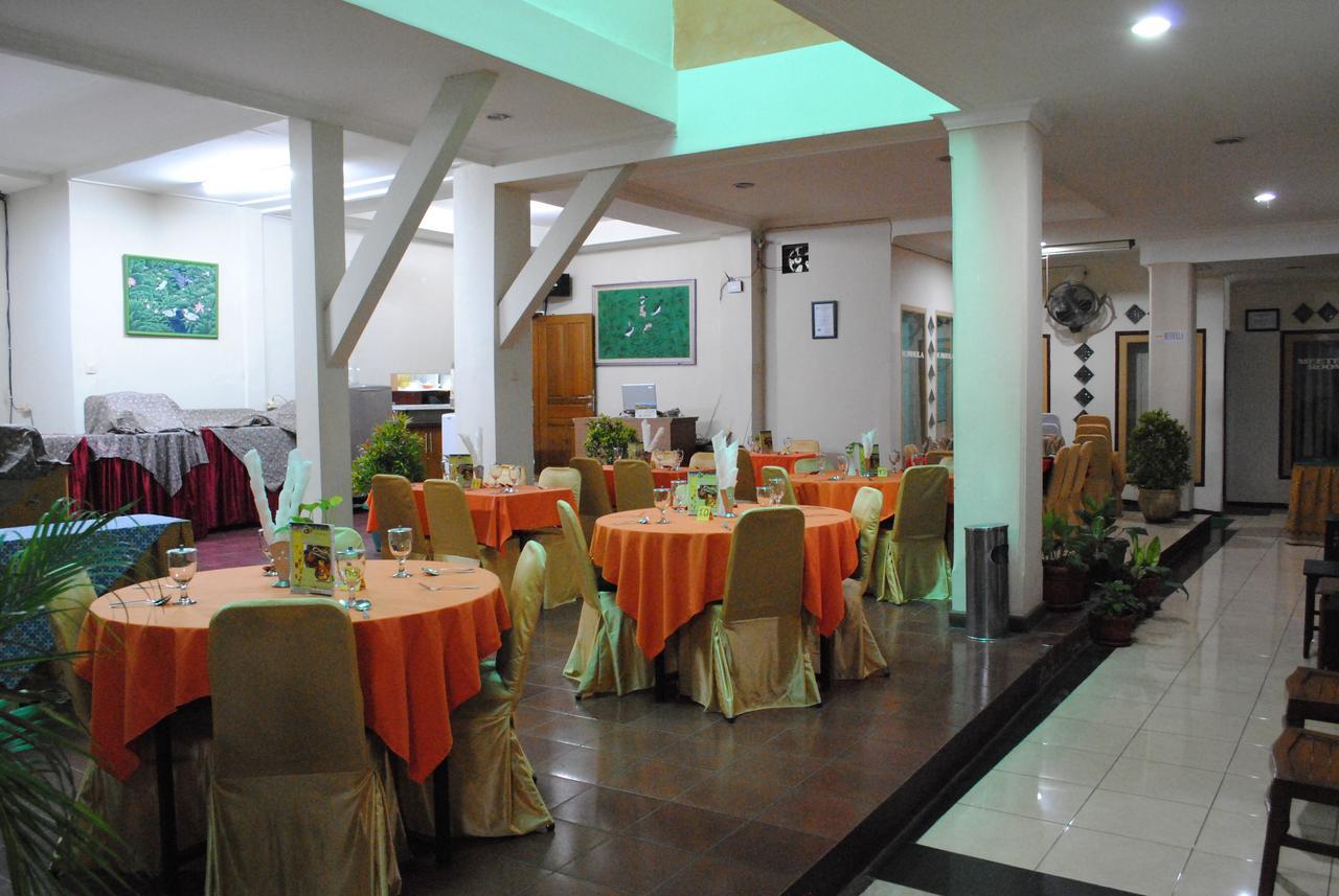 Hotel Wisata Baru Serang Esterno foto